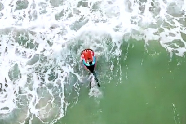 深圳光明富宇達人工智能遙控救生艇介紹視頻